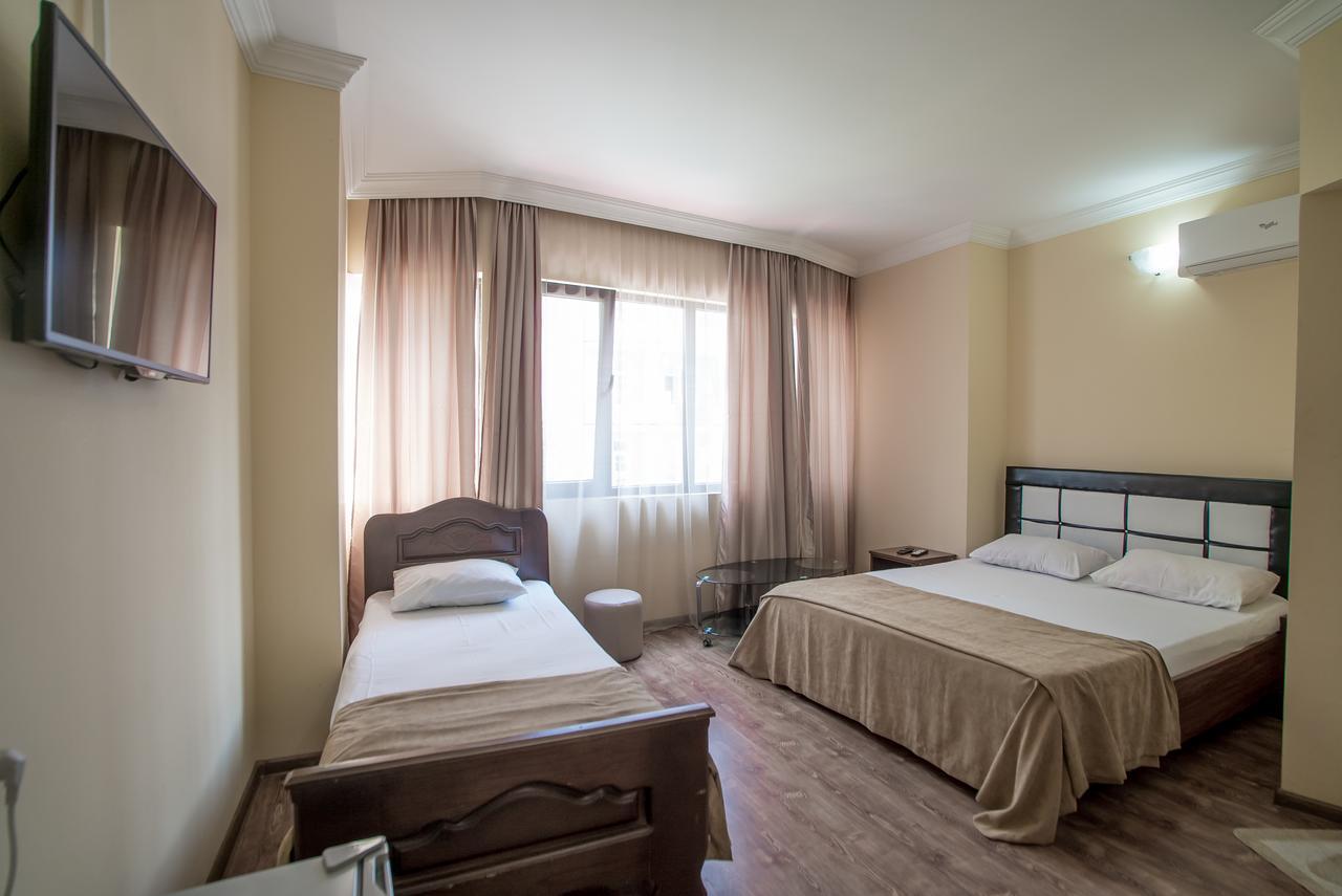 Hotel Dadiani Batumi Ngoại thất bức ảnh