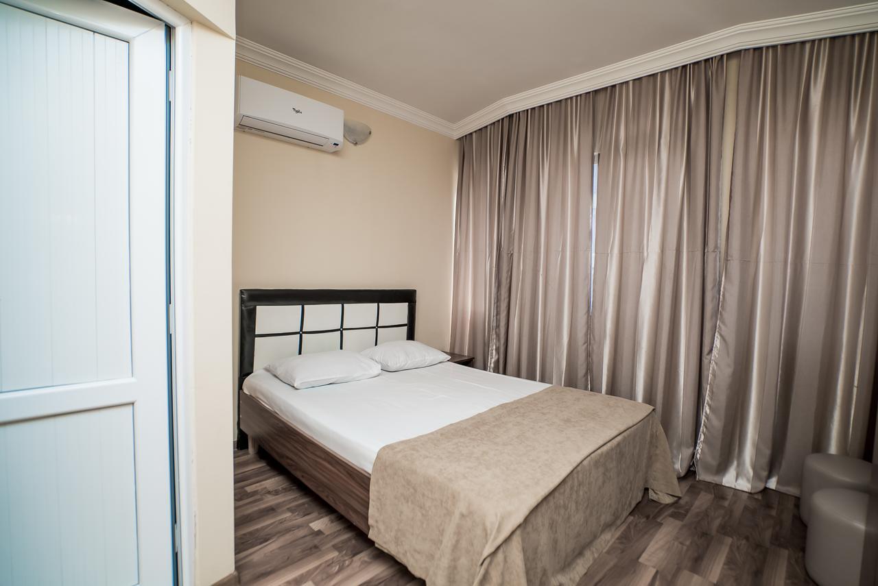 Hotel Dadiani Batumi Ngoại thất bức ảnh
